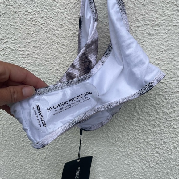 NWT Pretty Little Things High Leg Bikini - Picture 9 of 9